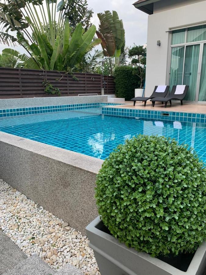 Holiday Pool Villa Na Jomtien Εξωτερικό φωτογραφία